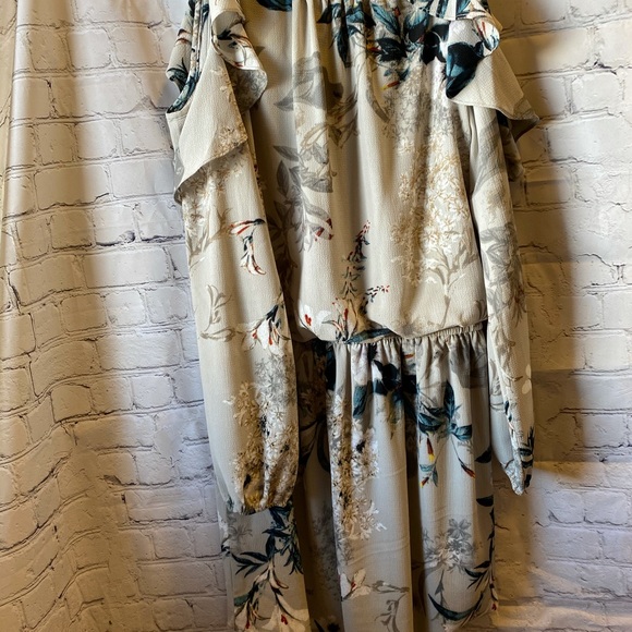 Dex size medium crepe short dress - Picture 9 of 11